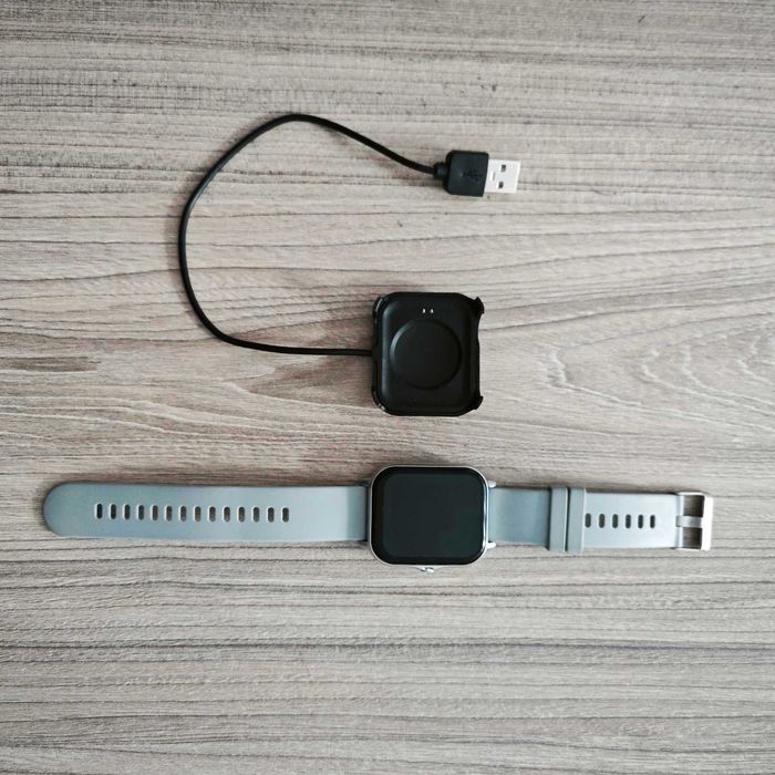 Смарт часовник с bluetooth, камера, спортни режими и известия