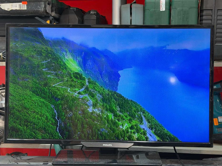 LED телевизор Philips 32PHH4309/88