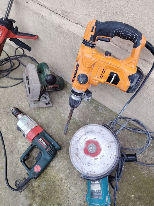 Vand diferite scule electrice