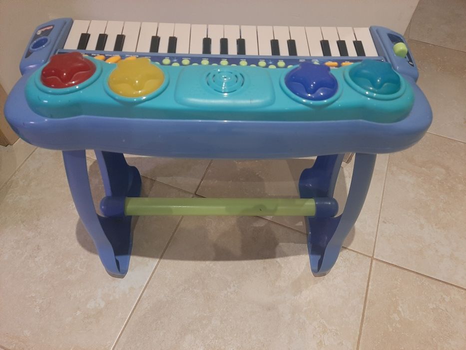 Детско пиано синтезатор