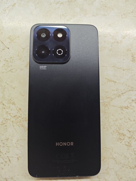 Vand telefon Honor 200 Smart, Nou!

 3.