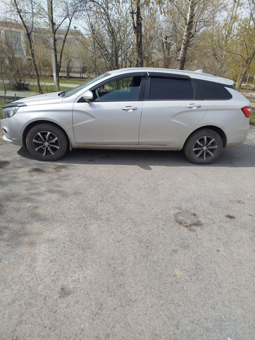 Продам Лада Веста 2021год
