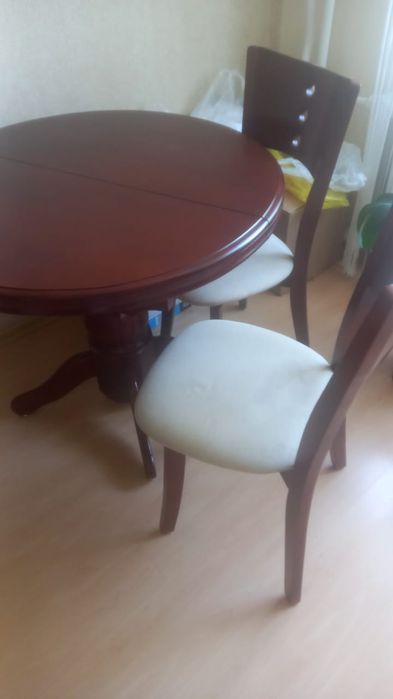 Продам стол со стульями