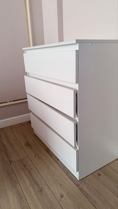Продам Комод белый