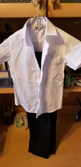 Продам рубашка брюки. 0- 1 класс