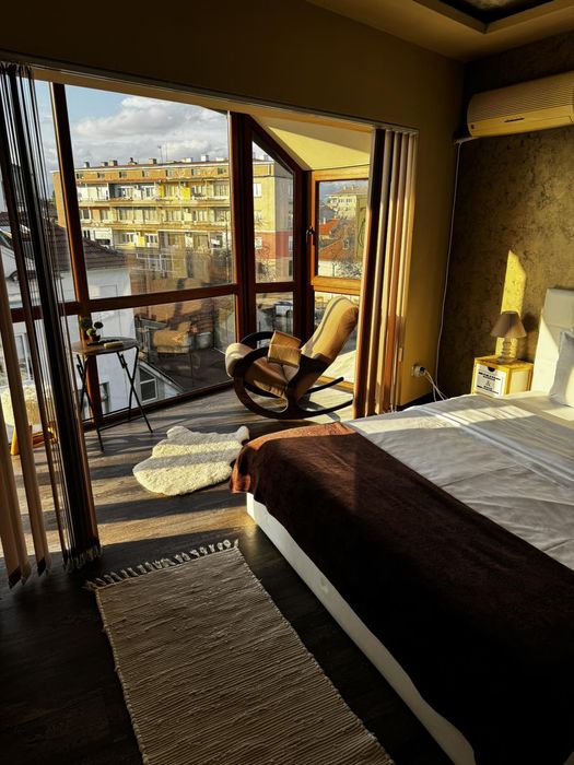 Дава се под наем Мезонет в Казанлък - 130 кв.м за 398.82 € - Снимка #1