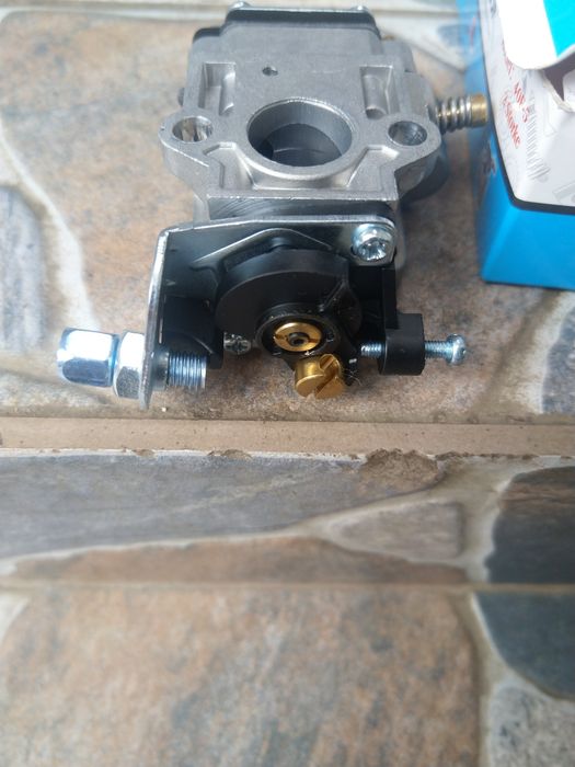 Carburator motocoasă universal