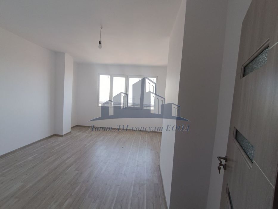 Продава се Тристаен апартамент в Шумен, Център - 70 кв.м за 1727 €/кв.м - Снимка #6