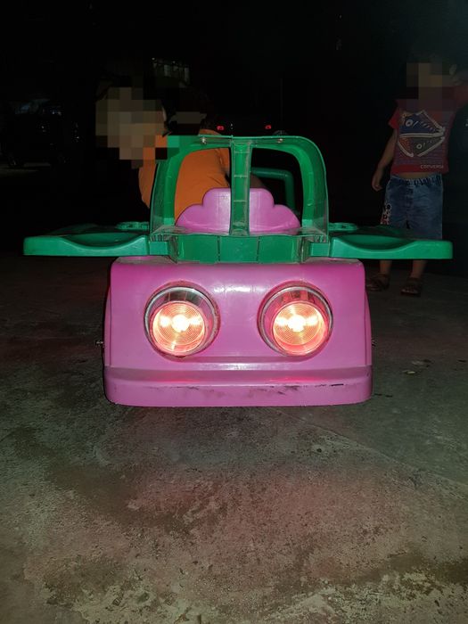 Продам детские Тесла электрокар двухмоторный мягкие резиновы баллон