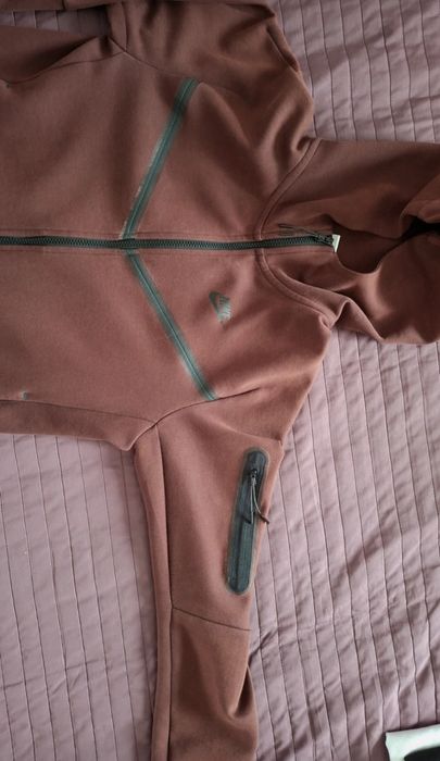 compleu nike tech-S