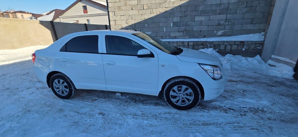Продам Шевролет кобальт новый.