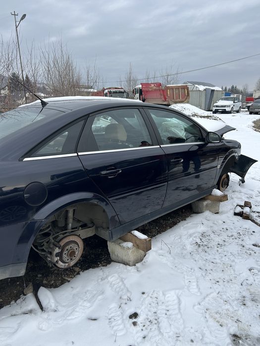 Vând Opel Vectra Pentru Piese