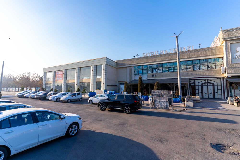 Продается новый двух этажный магазин