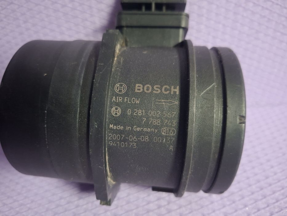 Debitmetru aer N47 20D BMW E81 E82 E87 E88 E90 E91 E92 E93 Cod 7788743