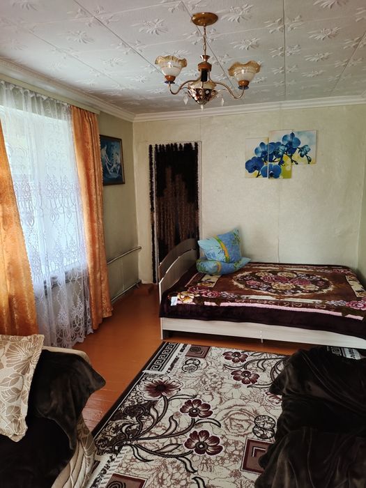 Продам 1.5ку. на площади. В 4х эт. доме .