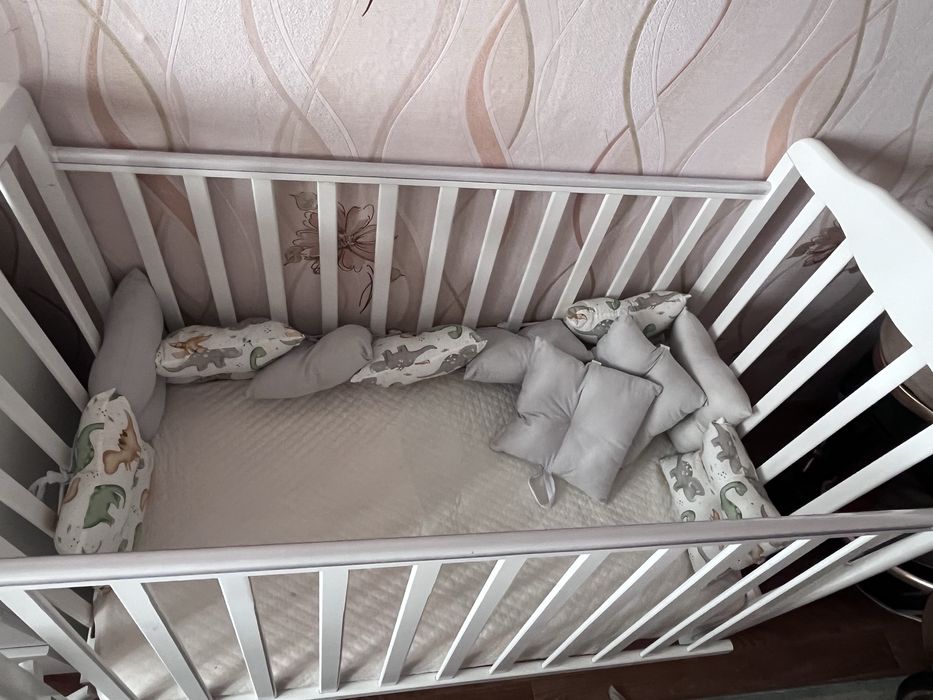 Продам детскую кроватку