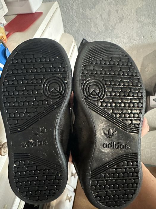 Маратонки Адидас 23 номер