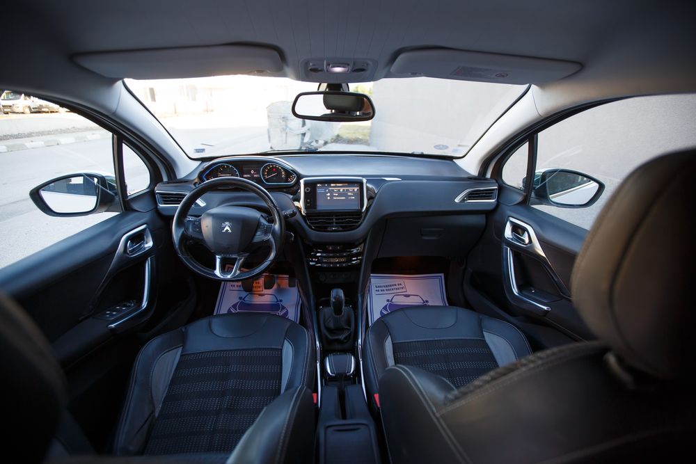 Peugeot 2008  1.6 allure