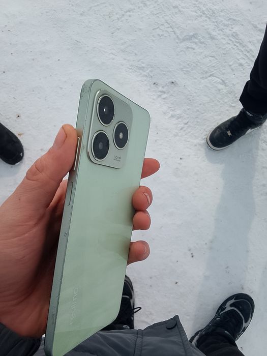 Realmi s63 телефон