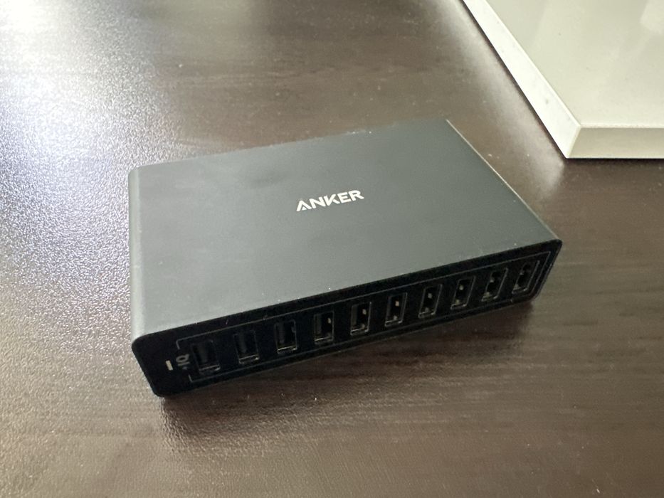 Anker PowerPort 10, 60W-USB зарядно с 10 USB-A извода