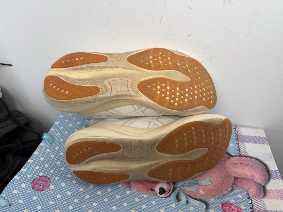 ''Asics GEL-NIMBUS 25''оригинални маратонки 38 номер