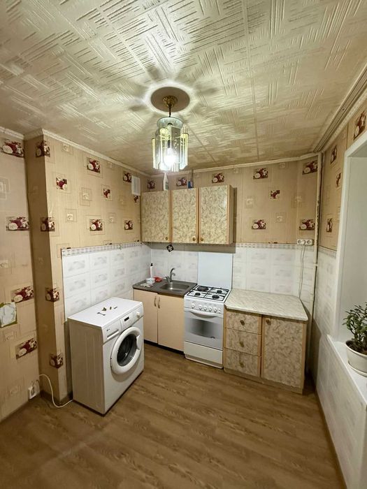 Продам 1 комнатную, 19 мкрн