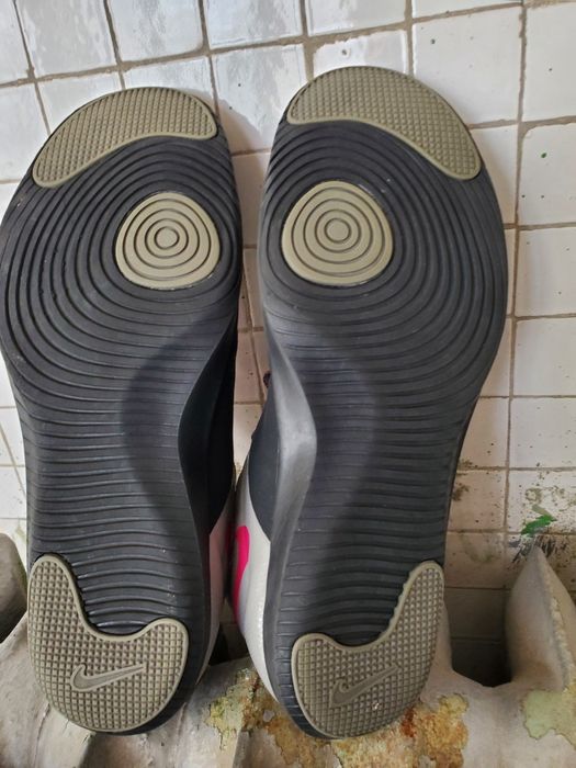 Adidași NIKE, originali, noi, damă, import S.U.A., mărimea 36.5