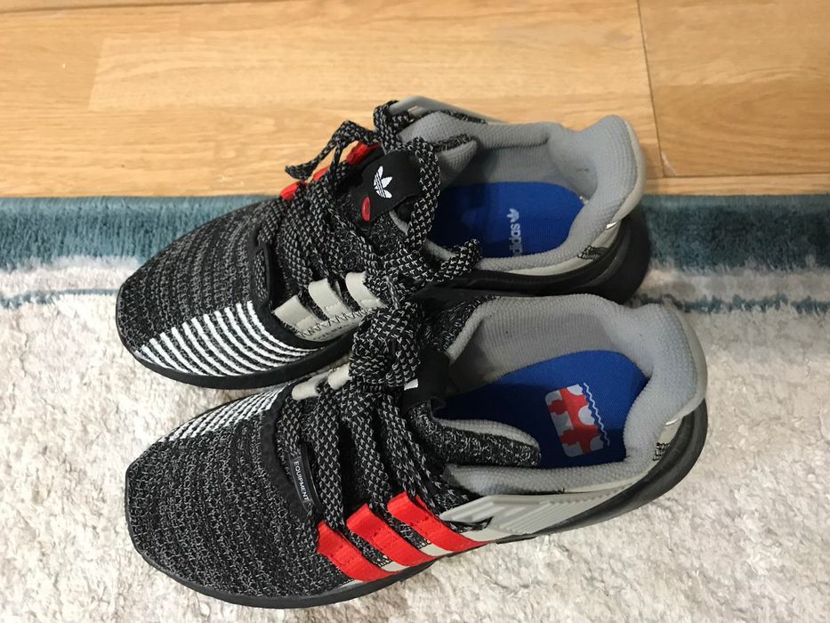 Новые кроссовки продам