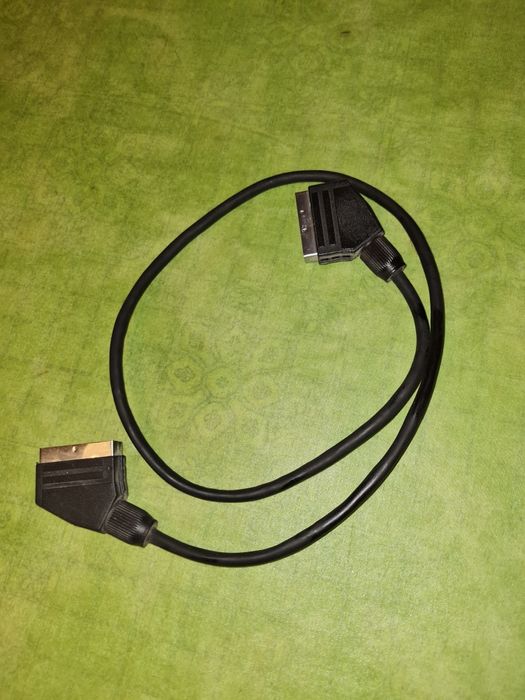 Продаются ключи, вешалки, смеситель, кабель для компьютера