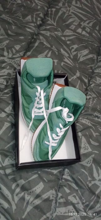 Дамски маратонки.Чисто нови!