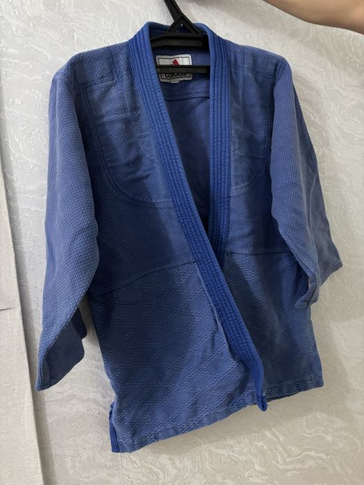 Продам кимоно для 14лет