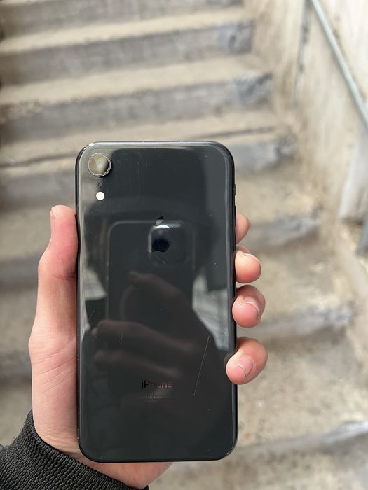 Iphone xr srochni sotaladi