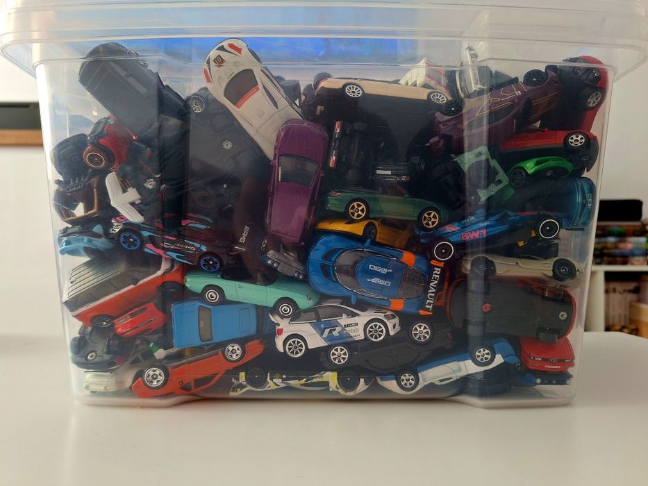 Super Colectie Masinute - 500 bucati alese cu drag - Hot Wheels, Matchbox, Majorette