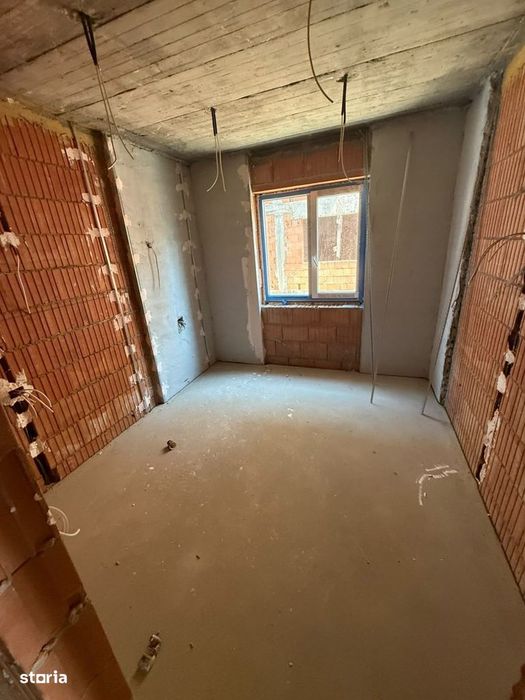 Dezvoltator -Apartament Cu Doua Camere