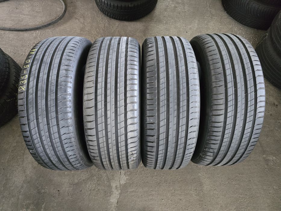 4 Броя 235/60/18 Michelin 2x7,2mm 2x6,9mm
