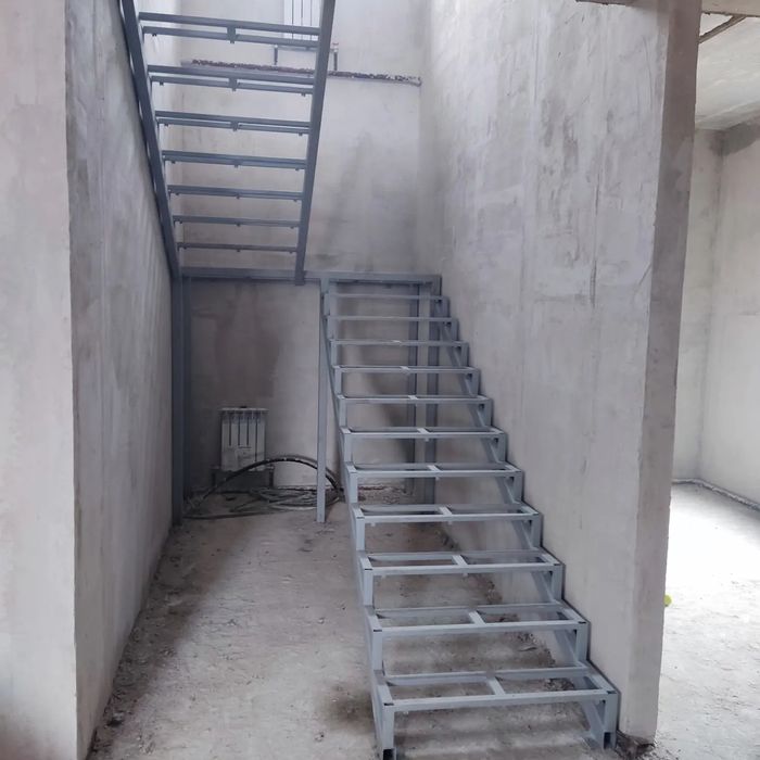 Лестницы из металла изготовление