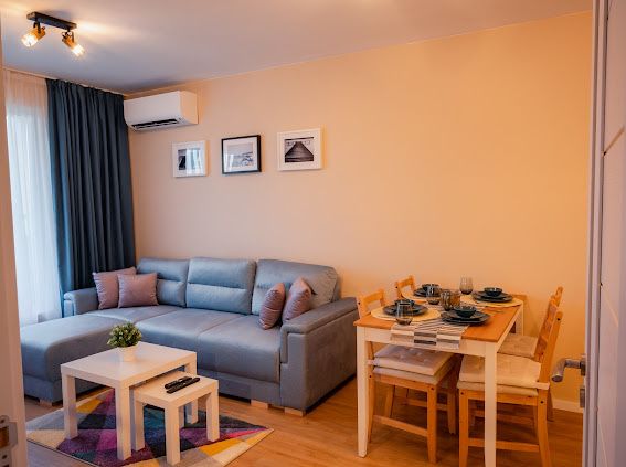 Двустаен апартамент с паркомясто