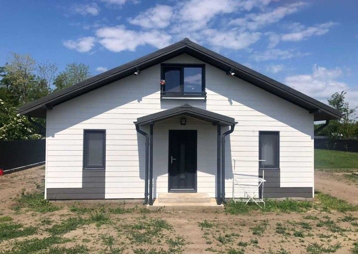 Case modulare pe structura metalica