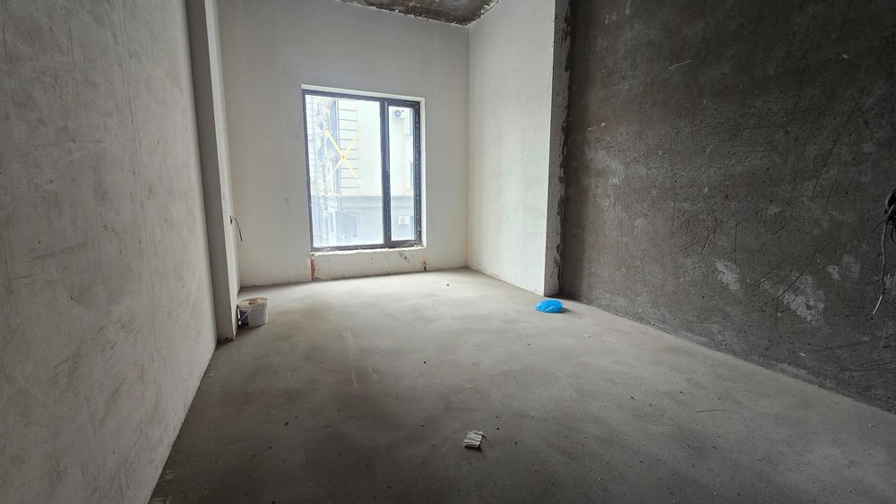 СДАЁТСЯ ТОРГОВОЕ ПОМЕЩЕНИЕ за 20 у.е. за кв/м в центре