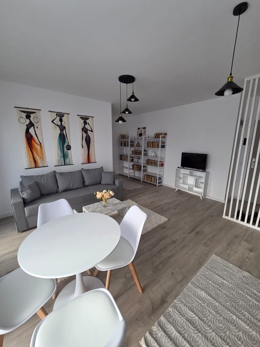 Închiriez apartament 2 camere Râșnov etaj 1 bloc nou