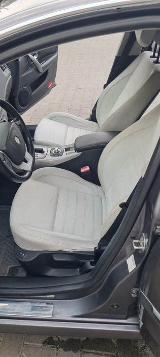 Renault Laguna 3, automata 2011