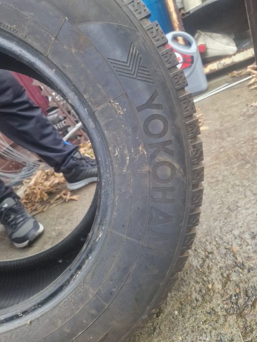 Продам шины 285/65/17