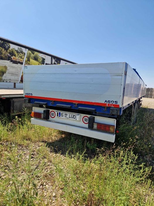 Semiremorca Schmitz cu macara