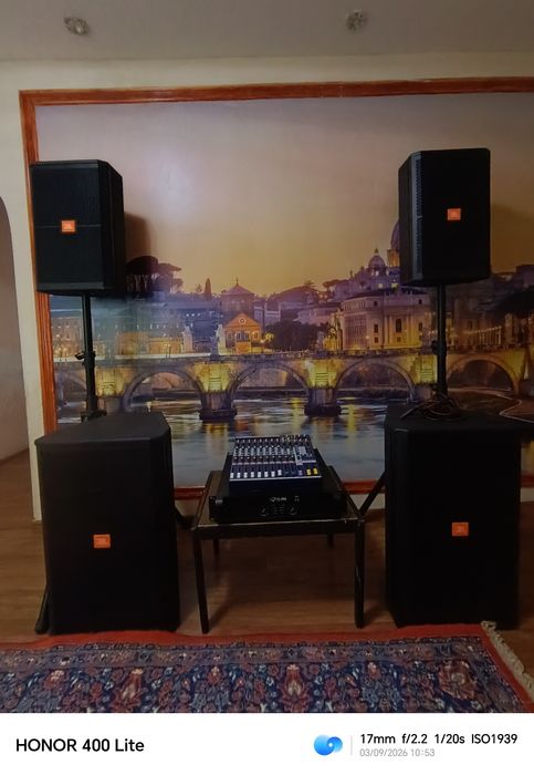 Продам комплект музыкальную аппаратуру