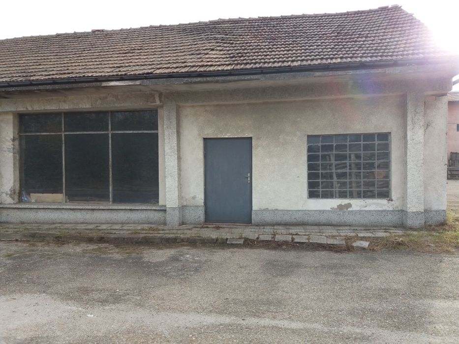 Дава се под наем Склад в Павликени - 220 кв.м за 204 € - Снимка #1