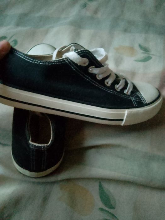 продам женские кеды