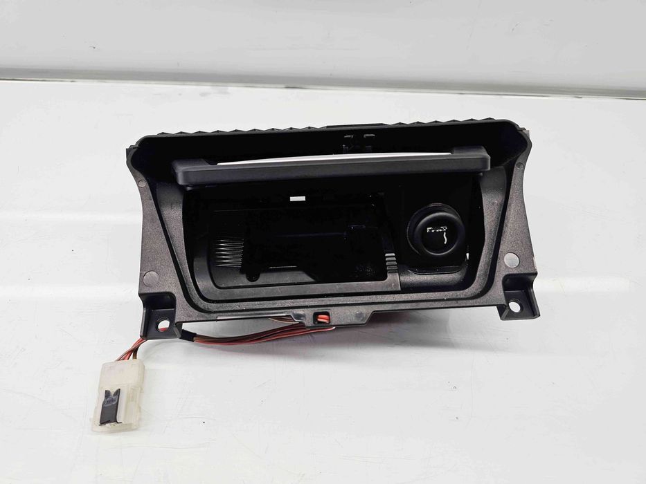 Scrumiera Bmw 5 (F10) [Fabr 2011-2016] 9171558