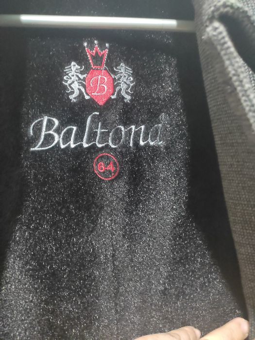 Продаётся земное шерстяное пальто. Baltona Италия