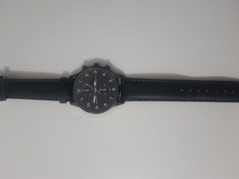 Продам новые часы