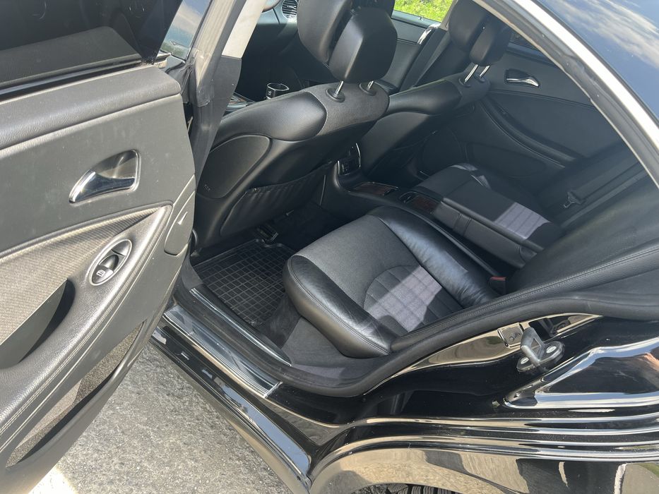 Mercedes-Benz CLS 320